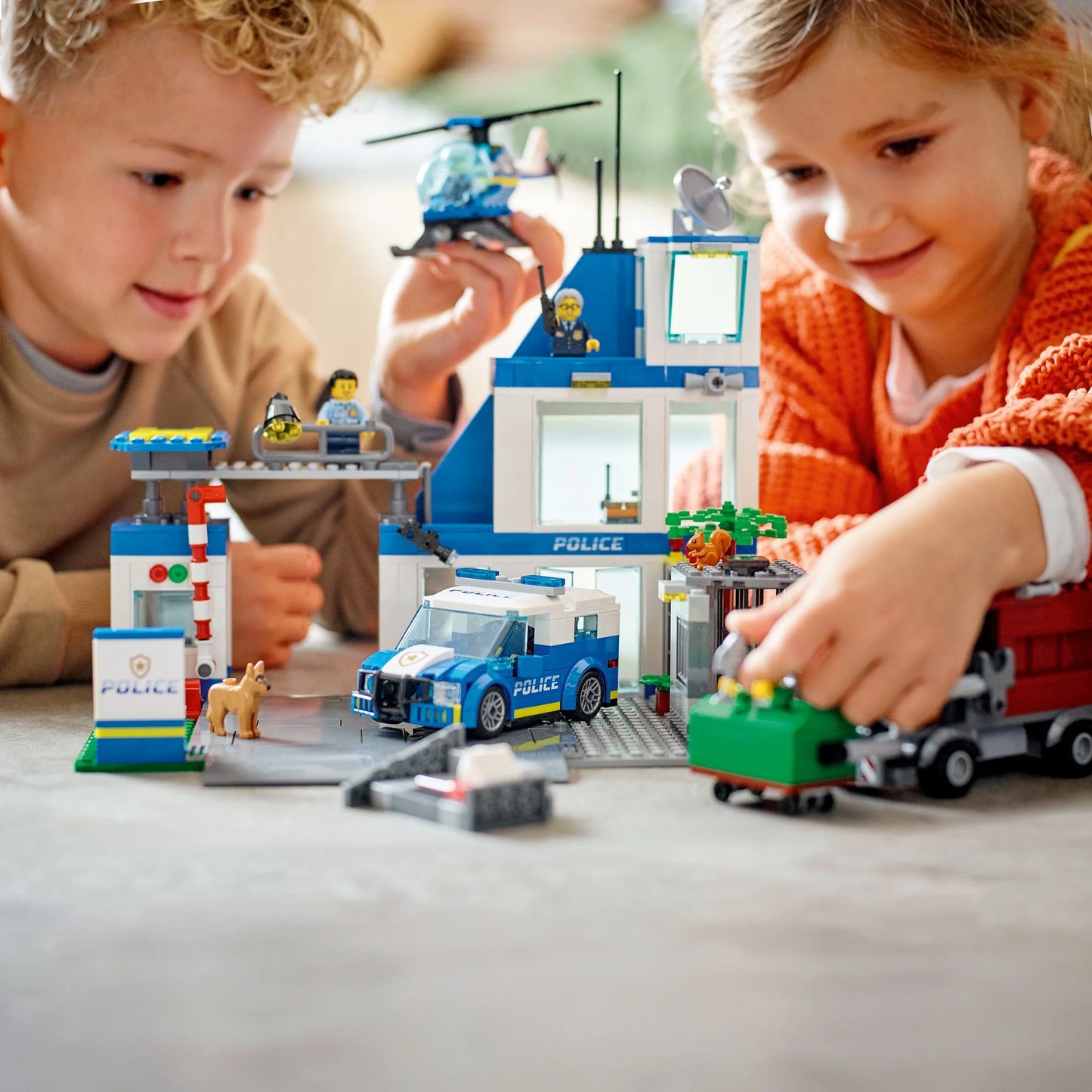 LEGO City Police Station 60316 – Buildable Headquarters Playset for Kids (3-Minifigure Set, Vehicles & Accessories)